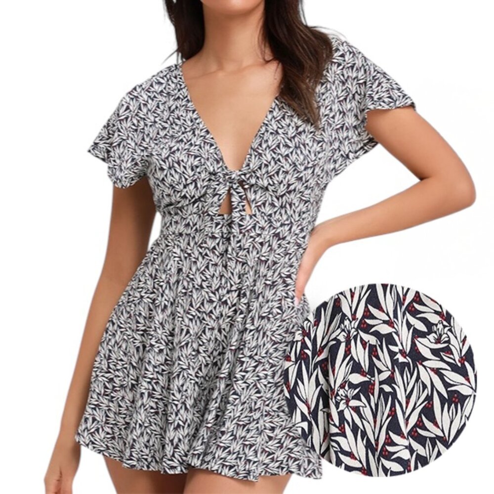 Lulus Floral Plant Leaf Blue White Romper Playsuit — Size L